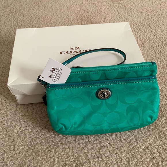 NWT Coach Wristlet